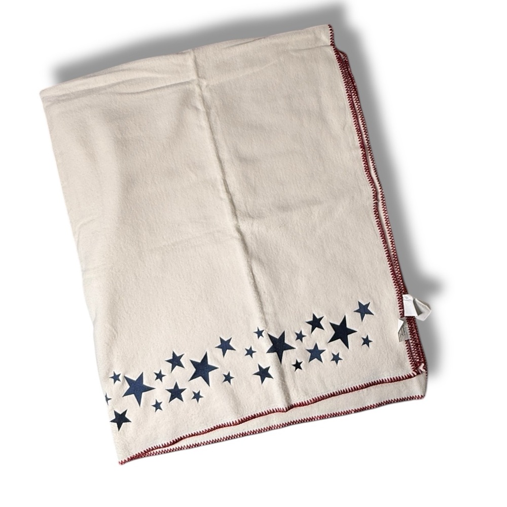 Isabella’s Journey VTG Star Patterned Throw Blanket Red White Blue